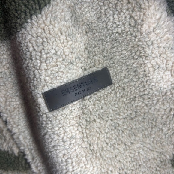 Essentials Jacket - Picture 2 of 5